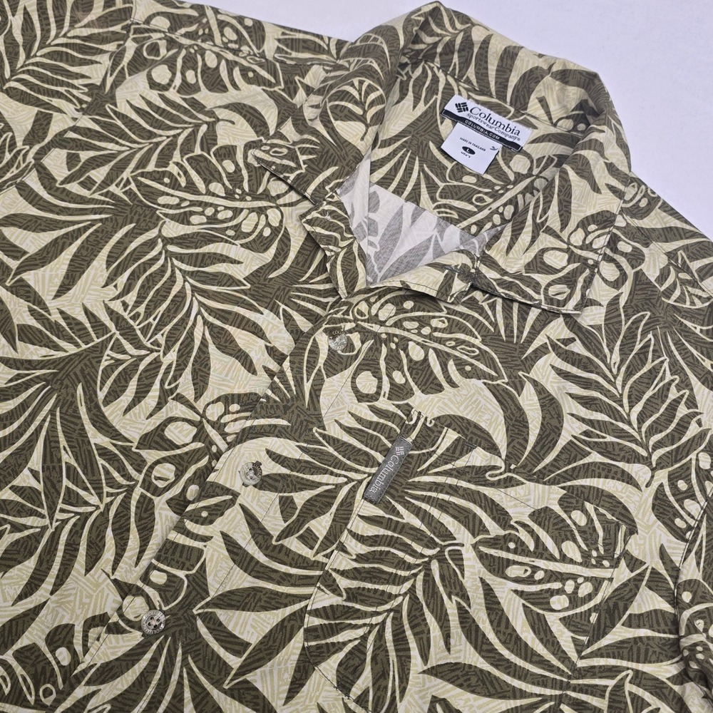 Columbia Mens Large Tropical Tan‎ Vacation Leaf Print Button Down Shirt Light